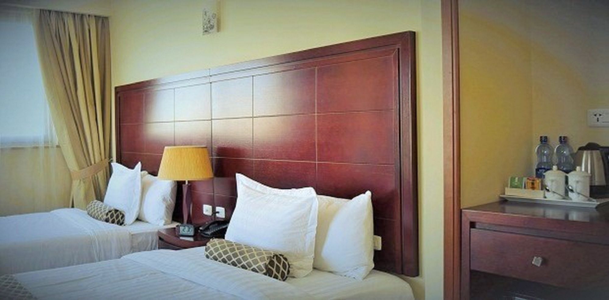 Addissinia Hotel Extérieur photo