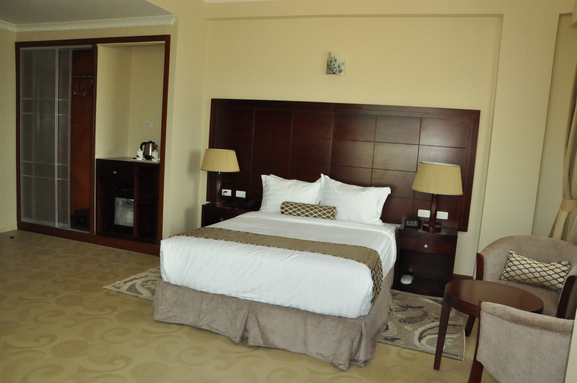 Addissinia Hotel Extérieur photo
